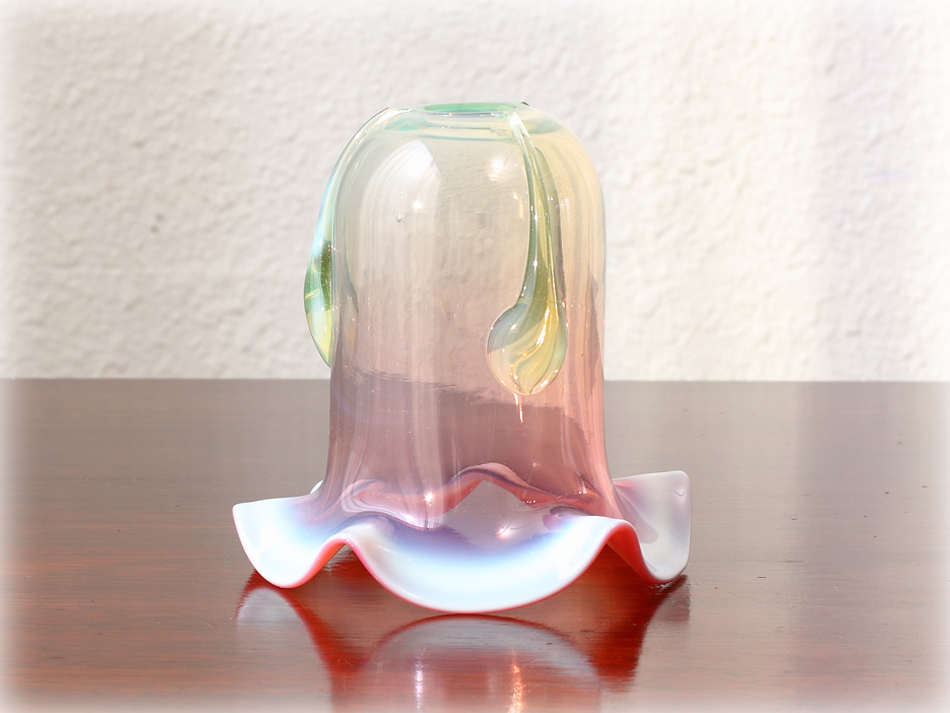 ヴァセリン/ウランガラス　クランベリーCranberryペンダントランプ
