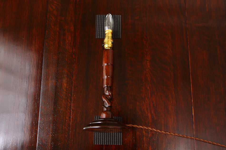アールデコスタイル ツイストテーブルランプ/ベース 33cm