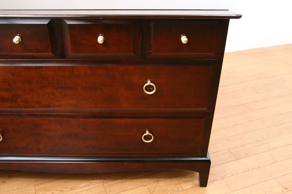 “スタッグ” Stag Furniture マホガニーローチェスト