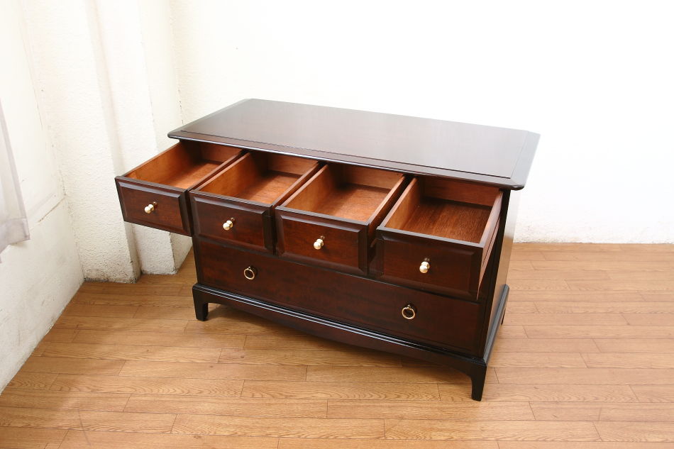 “スタッグ” Stag Furniture マホガニーローチェスト