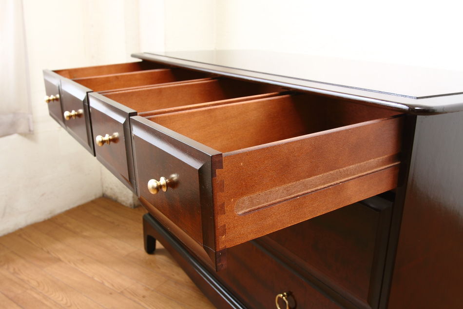 “スタッグ” Stag Furniture マホガニーローチェスト