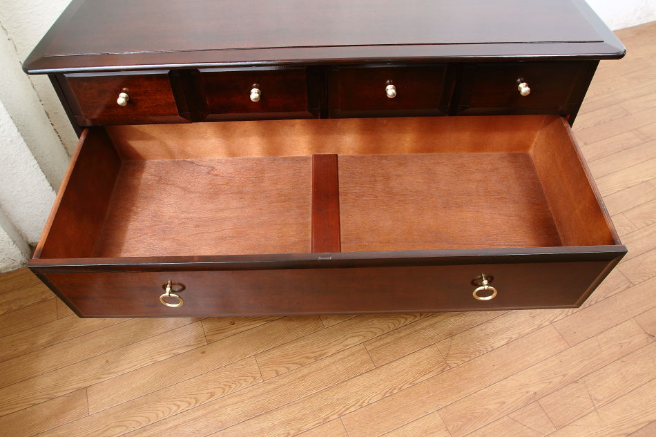 “スタッグ” Stag Furniture マホガニーローチェスト