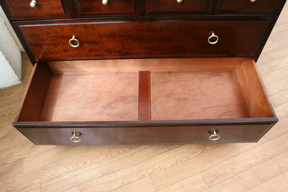 “スタッグ” Stag Furniture マホガニーローチェスト
