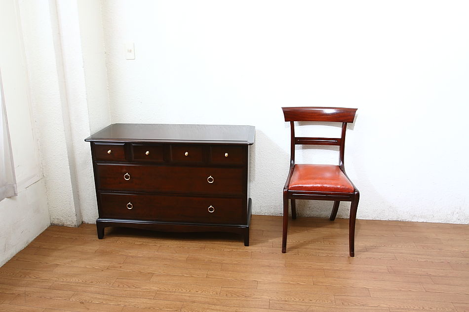 “スタッグ” Stag Furniture マホガニーローチェスト