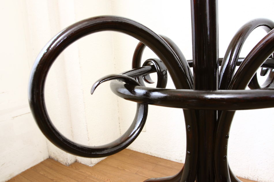 トーネットThonet ベントウッドコートハンガー
