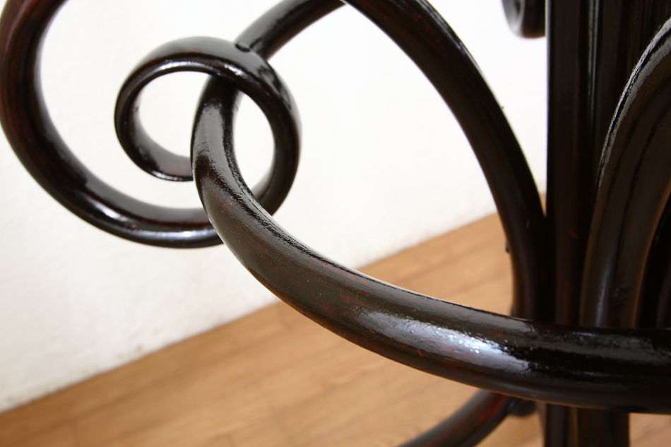 トーネットThonet ベントウッドコートハンガー