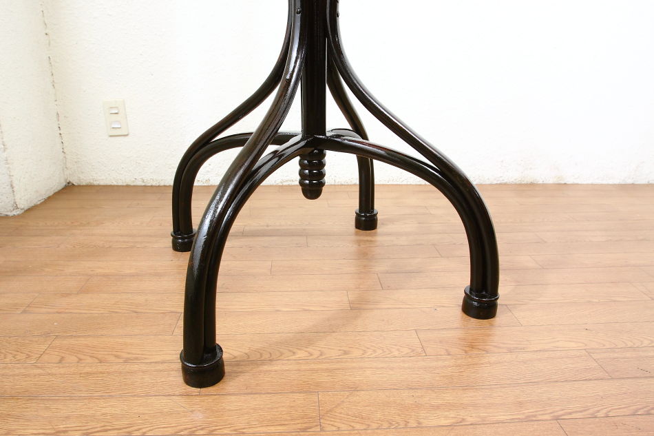 トーネットThonet ベントウッドコートハンガー