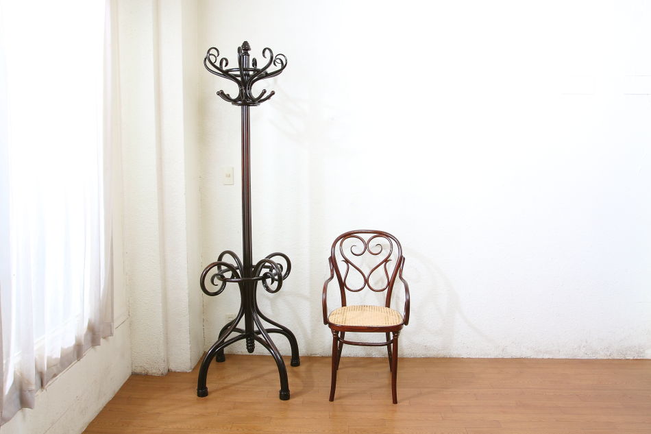 トーネットThonet ベントウッドコートハンガー