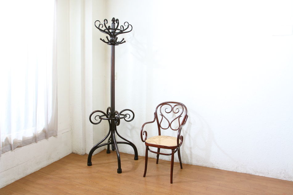 トーネットThonet ベントウッドコートハンガー