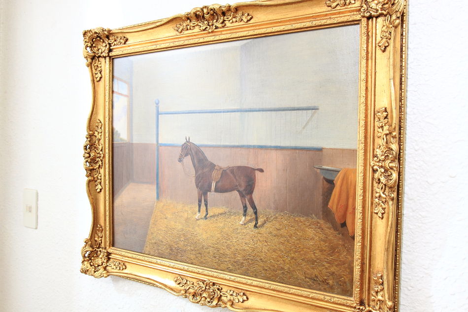 Race Horse in Stable / Oil Painting 