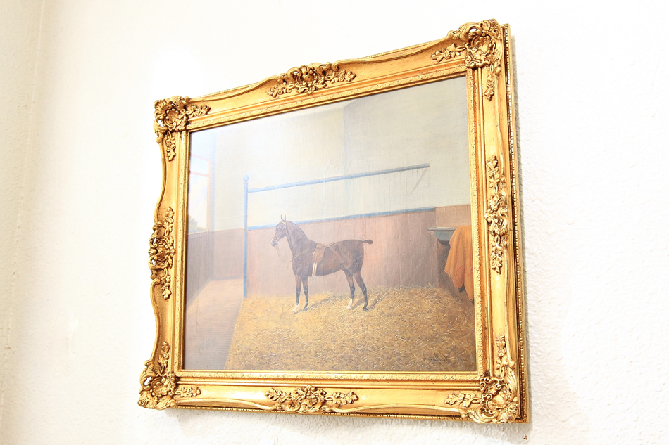 Race Horse in Stable / Oil Painting 