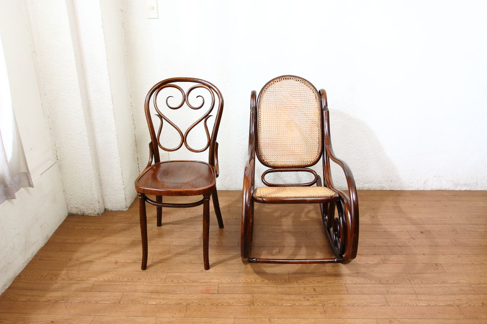 トーネットThonet #7010ベントウッドスモールロッキングチェア