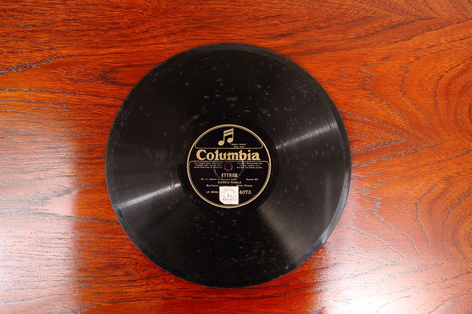 SPレコード盤 10インチ25cm ～DENNIS NOBLE with Piano～