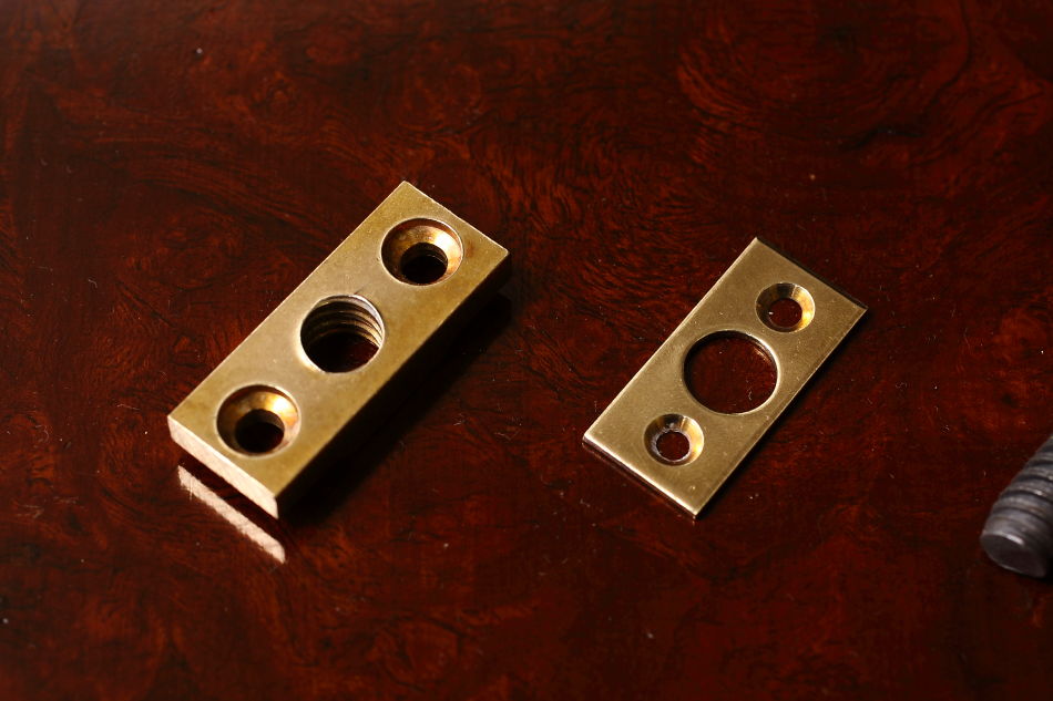 真鍮製テーブルターンスクリュー Φ8×64サイズ