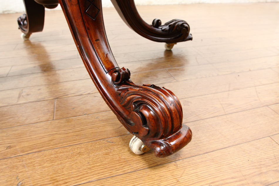 ギローGillow of Lancaster スーパークオリティオーバルチルトアップテーブル