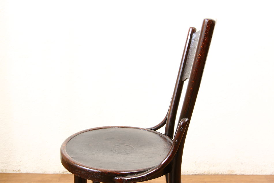 トーネットTHONET No124 パネルバック ベントウッドチェア