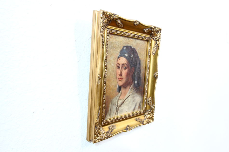 Portrait of a young girl / Oil Painting