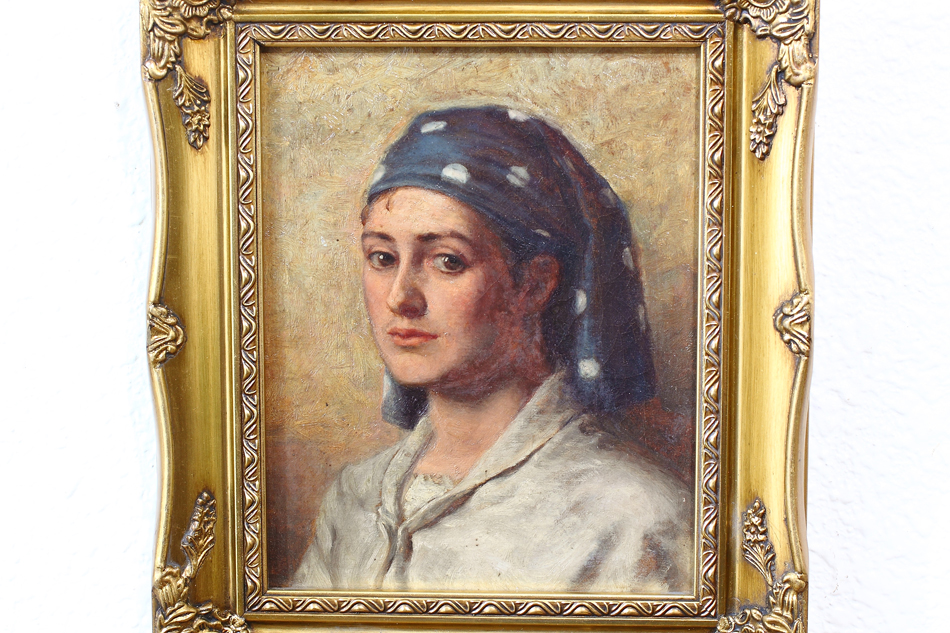 Portrait of a young girl / Oil Painting