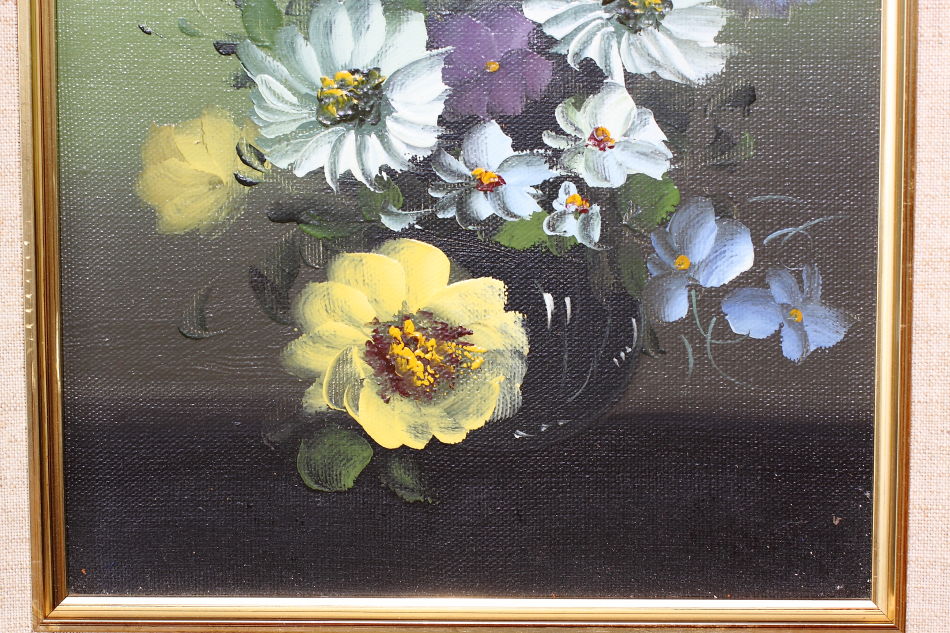 Still Life of flowers / oil painting