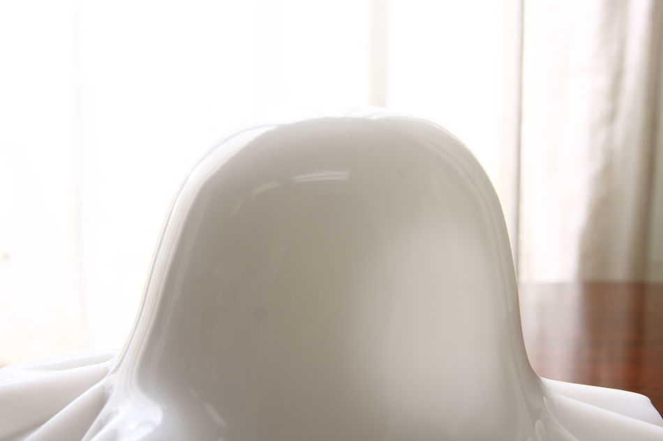 ミルクガラス フリルランプシェード