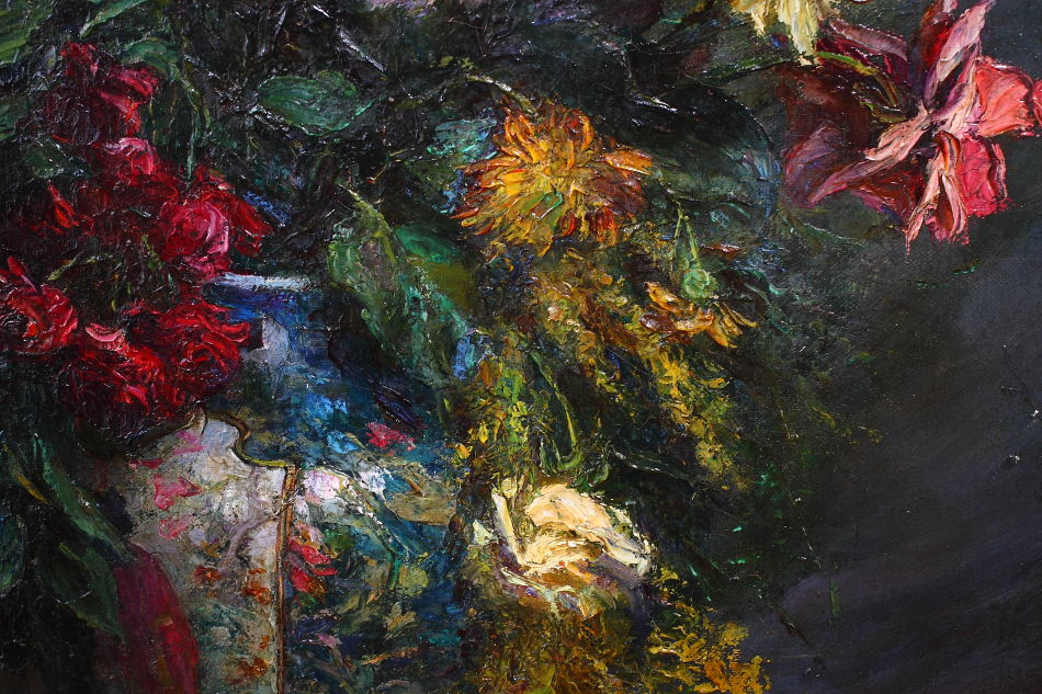 Flowers in a vase on a table / Oil Painting