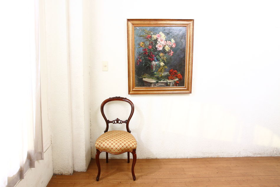 Flowers in a vase on a table / Oil Painting