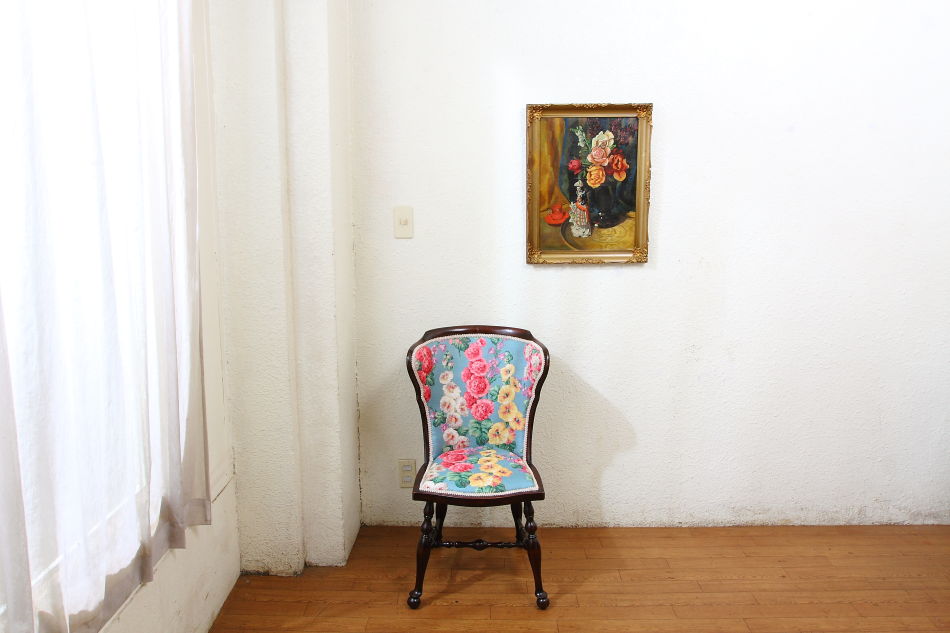 Flowers and a Porcelain Figure / Oil Painting