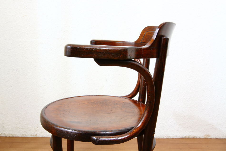 フィッシェルFischel ベントウッド アームチェア
