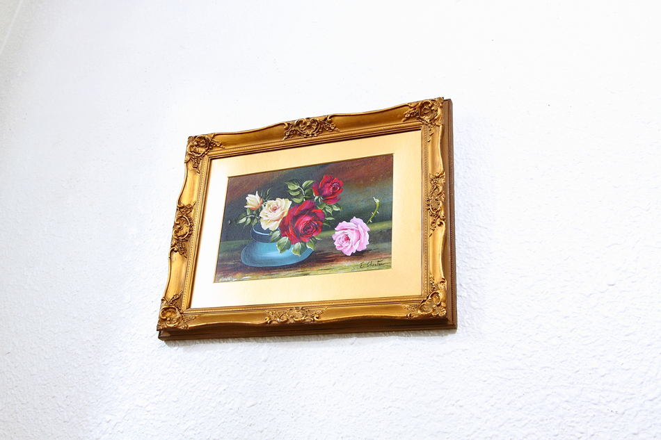 Roses in a Vase / Oil Painting 
