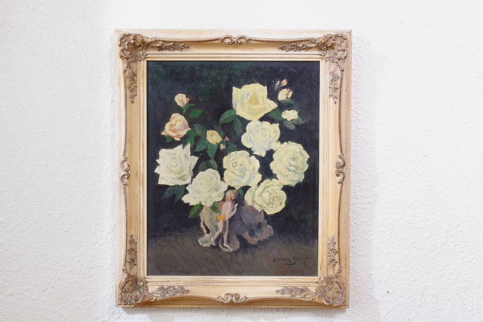 White roses with a small pixie / oil painting