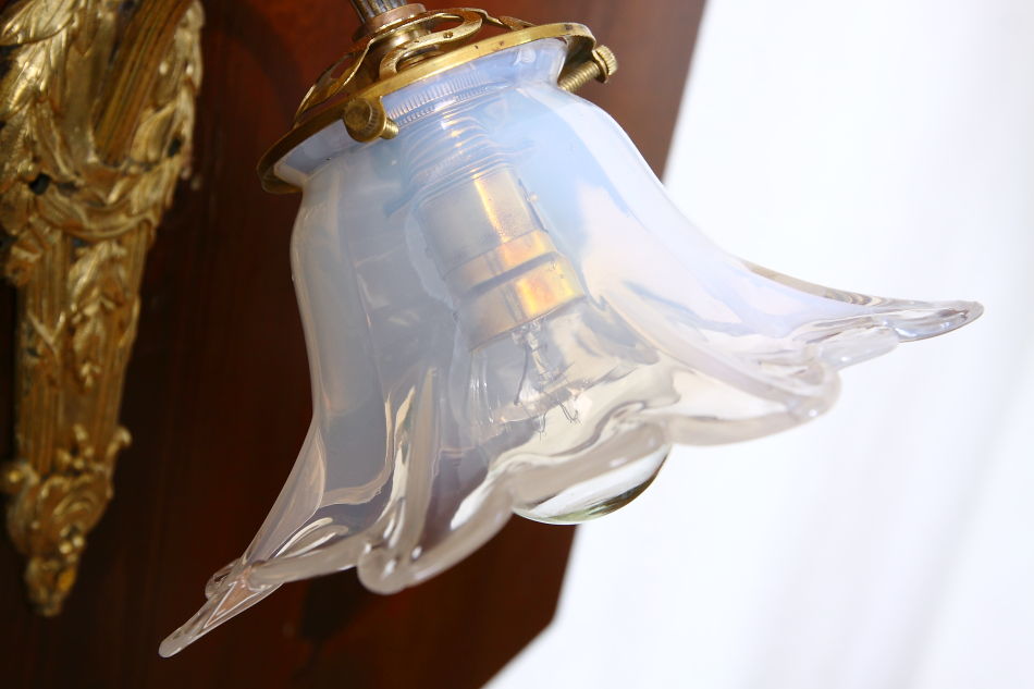 ルイ16世Louis XVIスタイル オパールセントガラス ウォールランプ