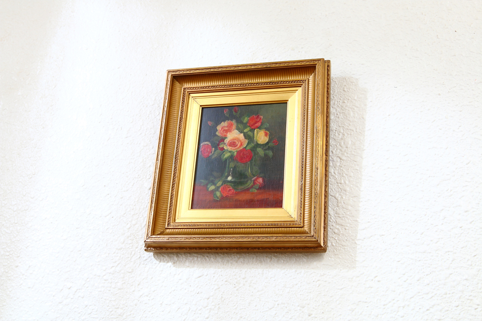 Still life with Roses in a Glass Vase/Oil Painting