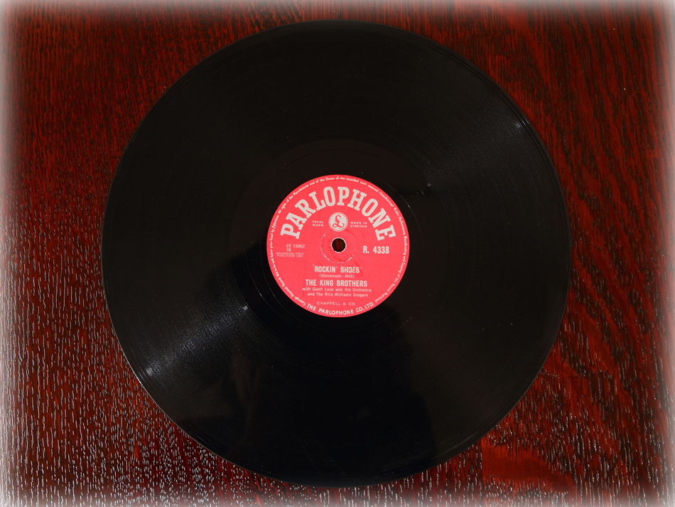 SPレコード盤　10インチ25cm ～THE KING BROTHERS  ～