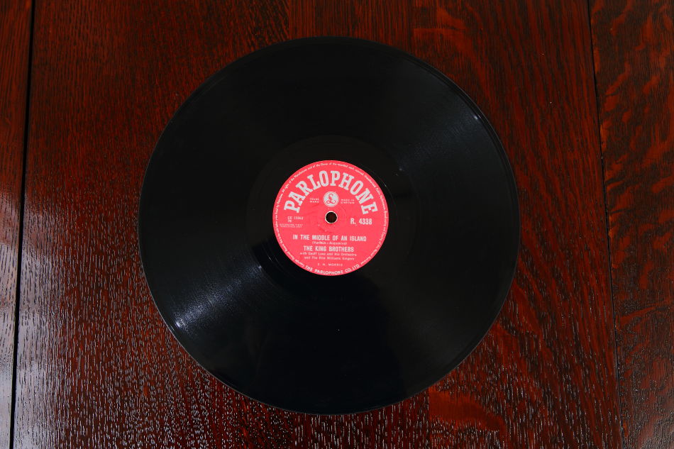 SPレコード盤　10インチ25cm ～THE KING BROTHERS  ～
