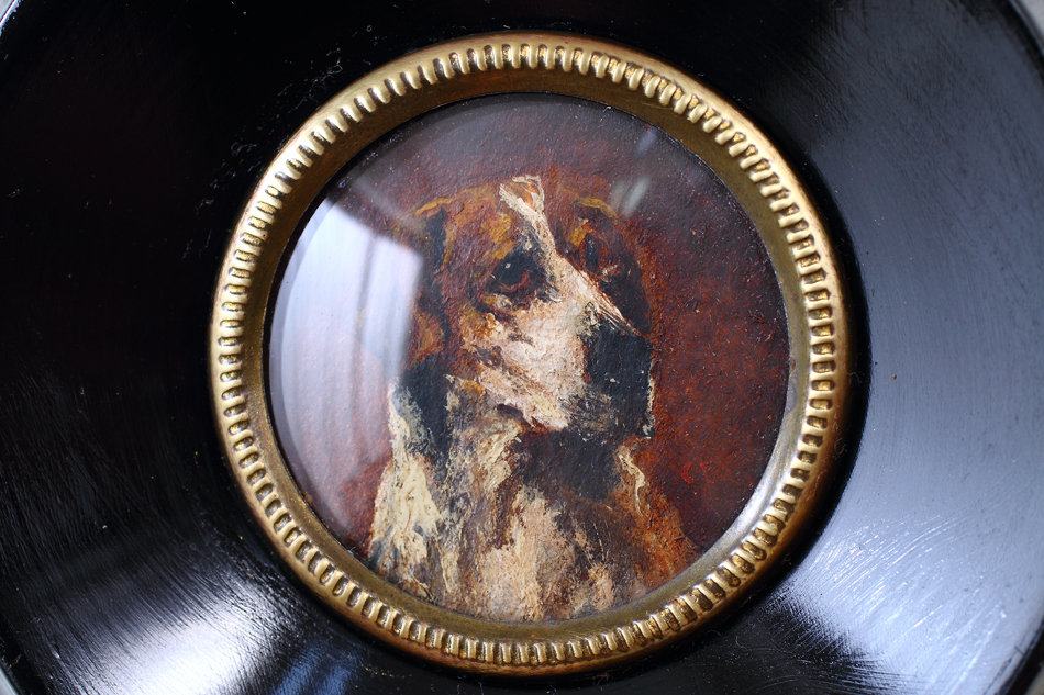 Miniture Portrait of a Foxhound / Oil Painting