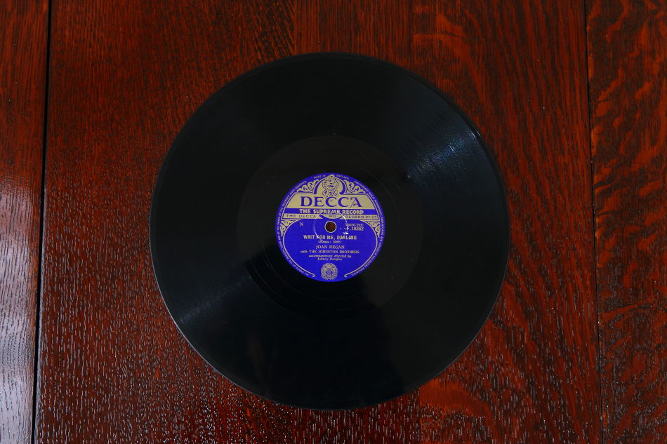 SPレコード盤　10インチ25cm ～JOAN REGAN  ～