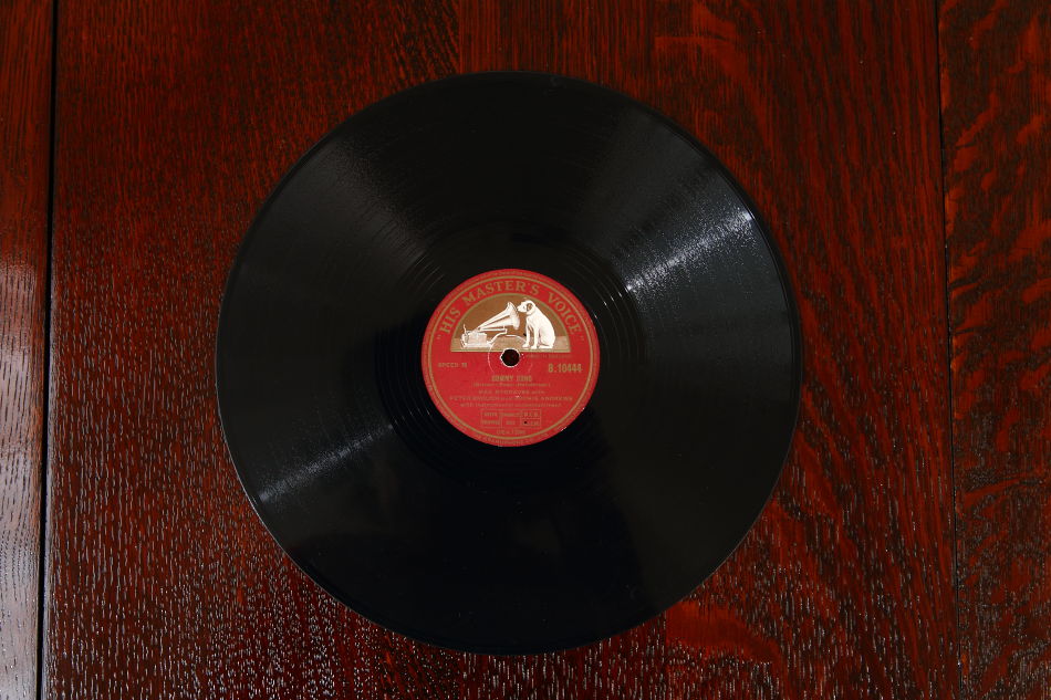 SPレコード盤　10インチ25cm ～PETER BROUGH  ～