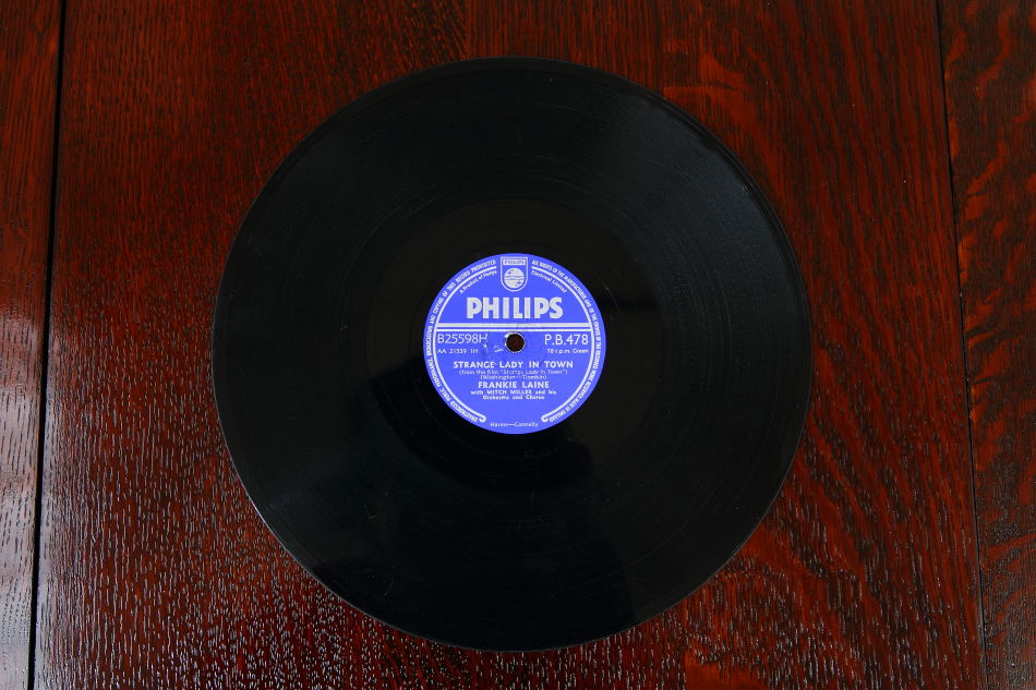 SPレコード盤　10インチ25cm ～FRANKIE LAINE ～