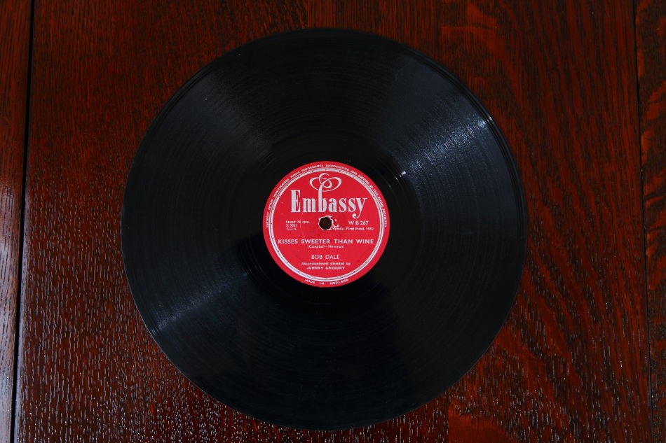 SPレコード盤　10インチ25cm ～BOB DALE ～