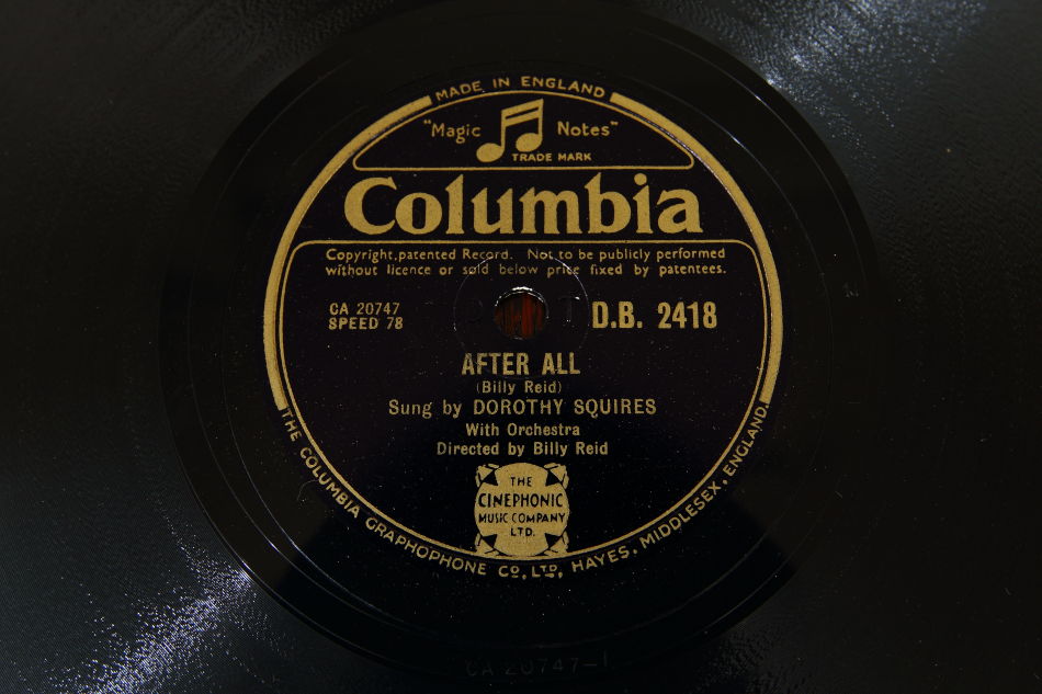 SPレコード盤　10インチ25cm ～DOROTHY SQUIRES ～