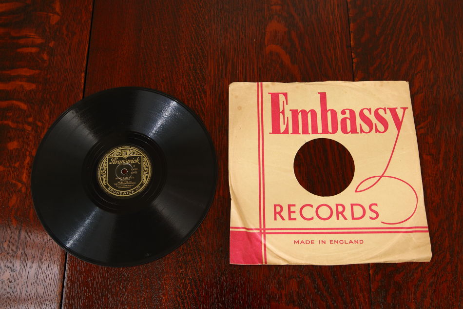 SPレコード盤　10インチ25cm ～BURL IVES ～