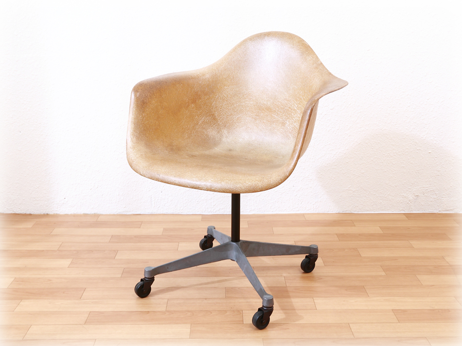 Herman Miller イームズEamesアームシェルチェア ファーストモデル アルミナムベース