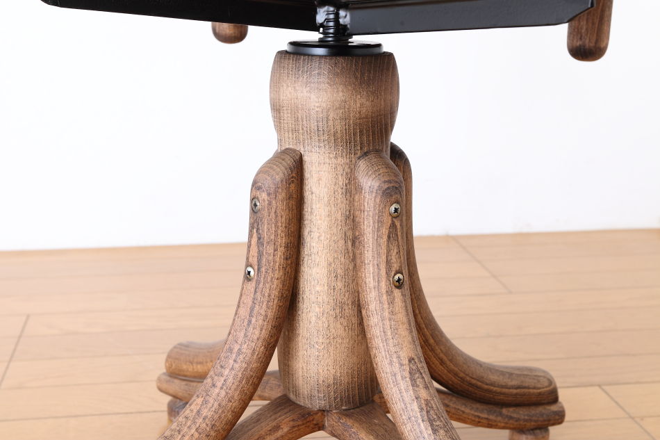 トンTON ベントウッドレボルビングチェアNo503コントールKONTOR/ダーク・オイル