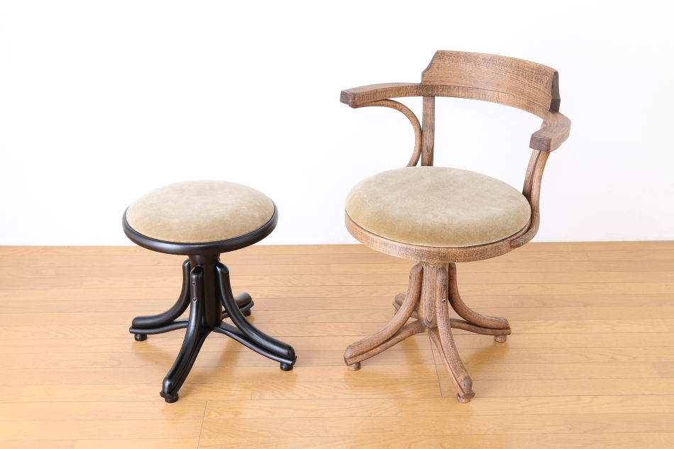 トンTON ベントウッドレボルビングチェアNo503コントールKONTOR/ダーク・オイル