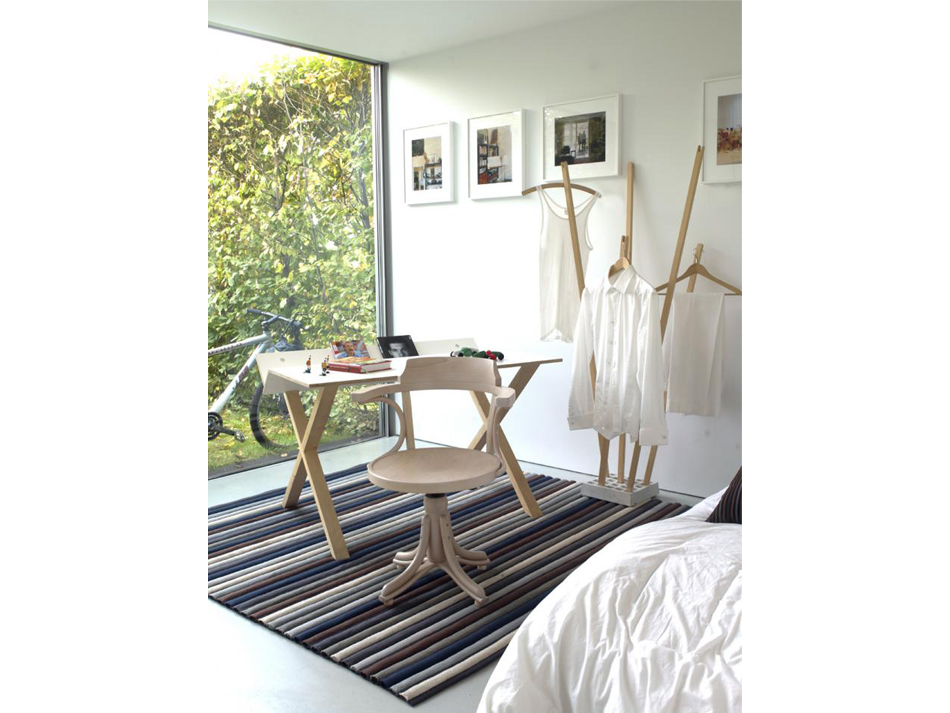 トンTON ベントウッドレボルビングチェアNo503コントールKONTOR/ダーク・オイル