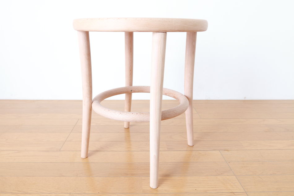 トンTON ベントウッドスツール No60 リングレッグRing leg/ソープ・フィニッシュ
