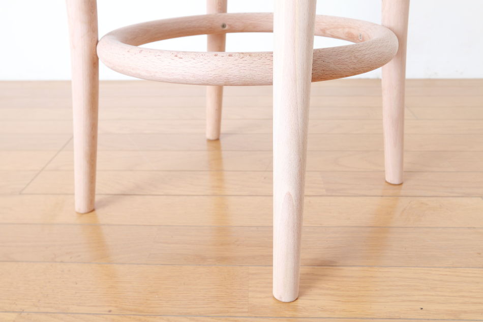 トンTON ベントウッドスツール No60 リングレッグRing leg/ソープ・フィニッシュ