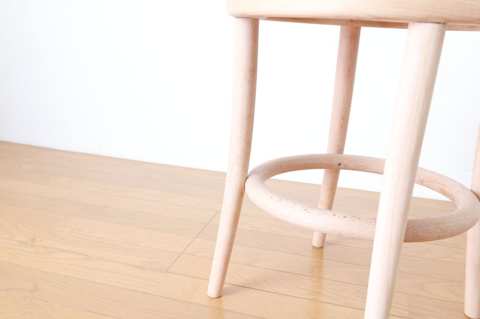 トンTON ベントウッドスツール No60 リングレッグRing leg/ソープ・フィニッシュ