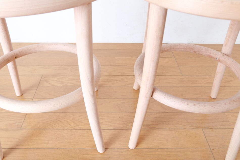 トンTON ベントウッドスツール No60 リングレッグRing leg/ソープ・フィニッシュ