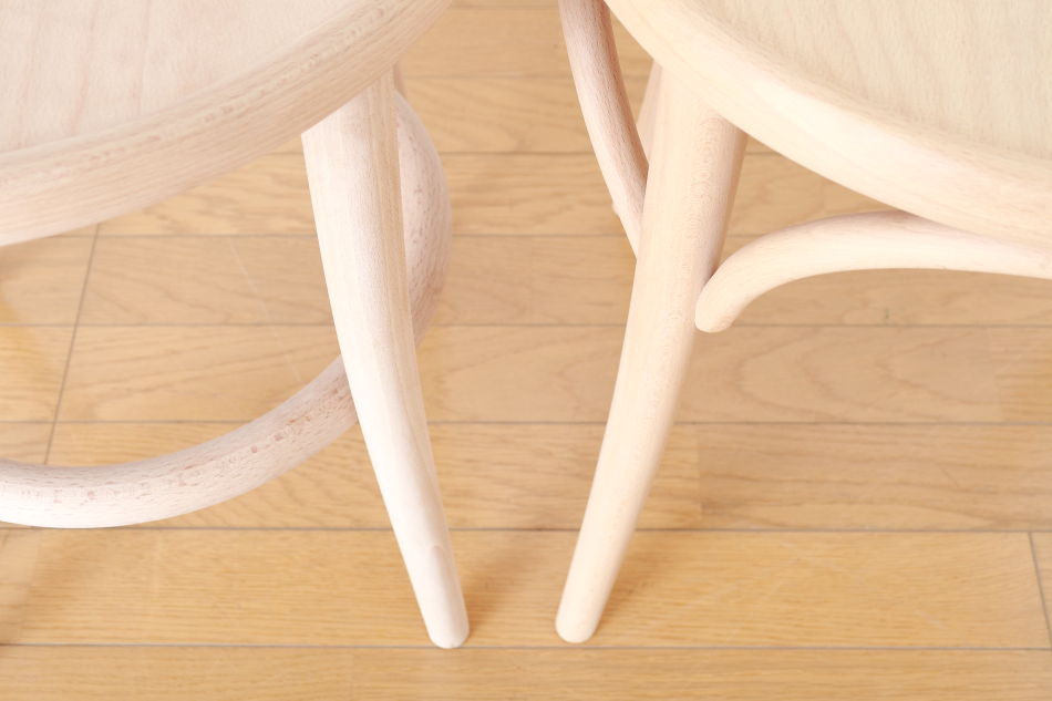 トンTON ベントウッドスツール No60 リングレッグRing leg/ソープ・フィニッシュ